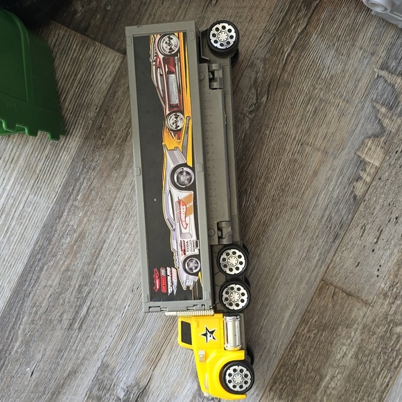 JOHN DEERE | HOT WHEELS | PLAYDOH lot of kids toys - Picture 2 of 7